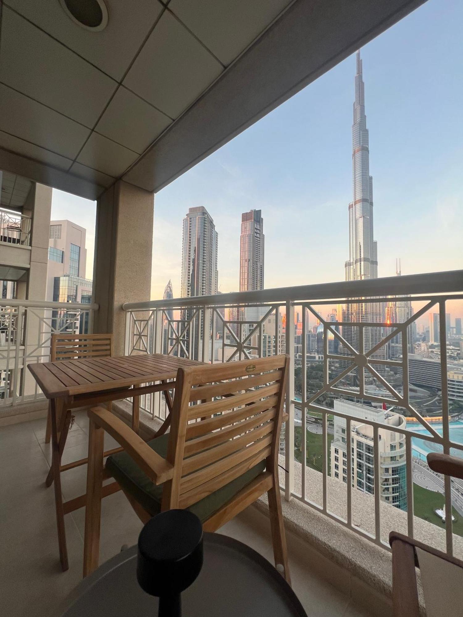 דובאי Prestige Living 2Br With Full Burj Khalifa And Fountain View By Auberge מראה חיצוני תמונה